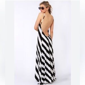 Elan striped maxi dress low-cut back spaghetti straps Sz S